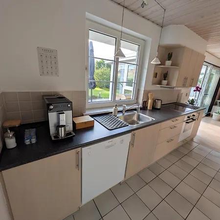 Garden & Jacuzzi Oasis Feriehus Ravsted